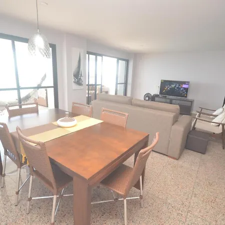 Apartamento 3-bedroom Beach Front At Beira Mar *